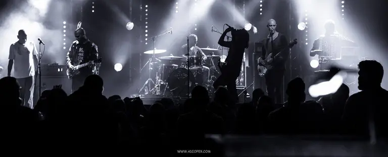 Aviv Guedj on stage. Photo by: Adi Ofer